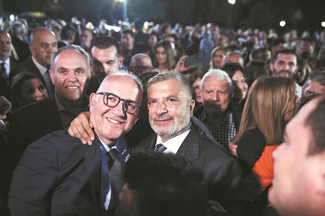 Πουλιά στον αέρα