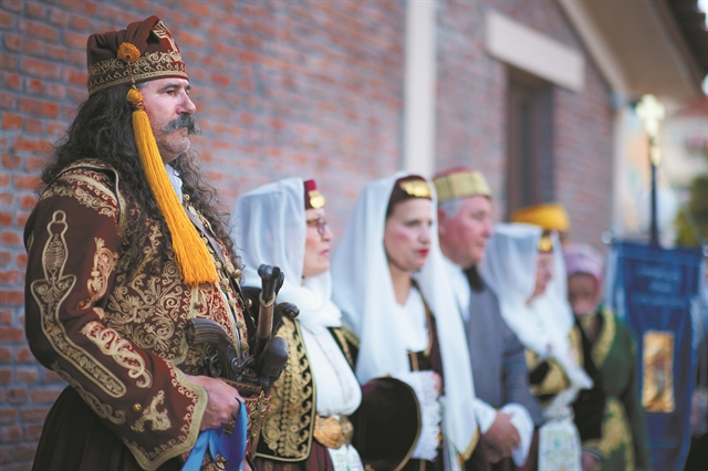 Τα αποκαλυπτήρια