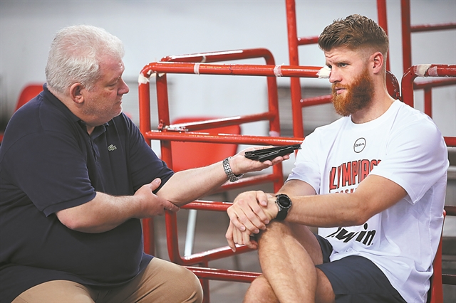 «Για πάντα εδώ»