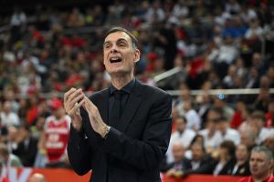 Η συγκλονιστική ομιλία του Μπαρτζώκα στα αποδυτήρια: «Μην είστε σκυθρωποί, ας έχουμε περηφάνεια για ό,τι πετύχαμε φέτος»