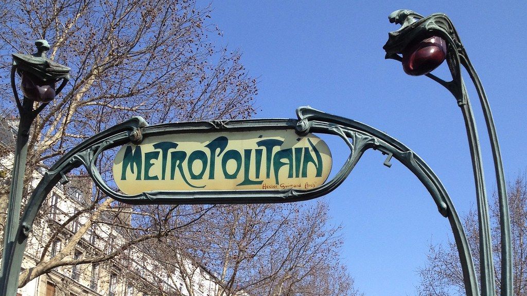 Γνωρίστε τον «αναρχικό» σχεδιαστή των εισόδων του μετρό στο Παρίσι