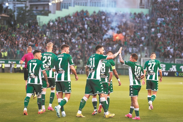 Φάνηκε στο χειροκρότημα…