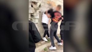 Ξεσπά η μητέρα του 16χρονου που έπεσε θύμα ξυλοδαρμού στο Μενίδι