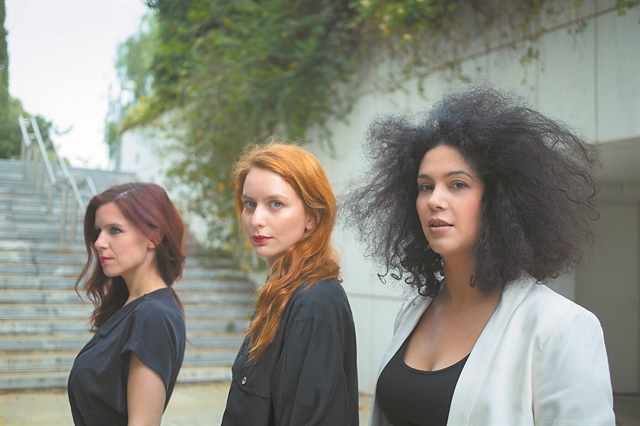 Αφιέρωμα στην Πλάτωνος και τον Λ. Κοέν, Καβάκος και… Χίτσκοκ