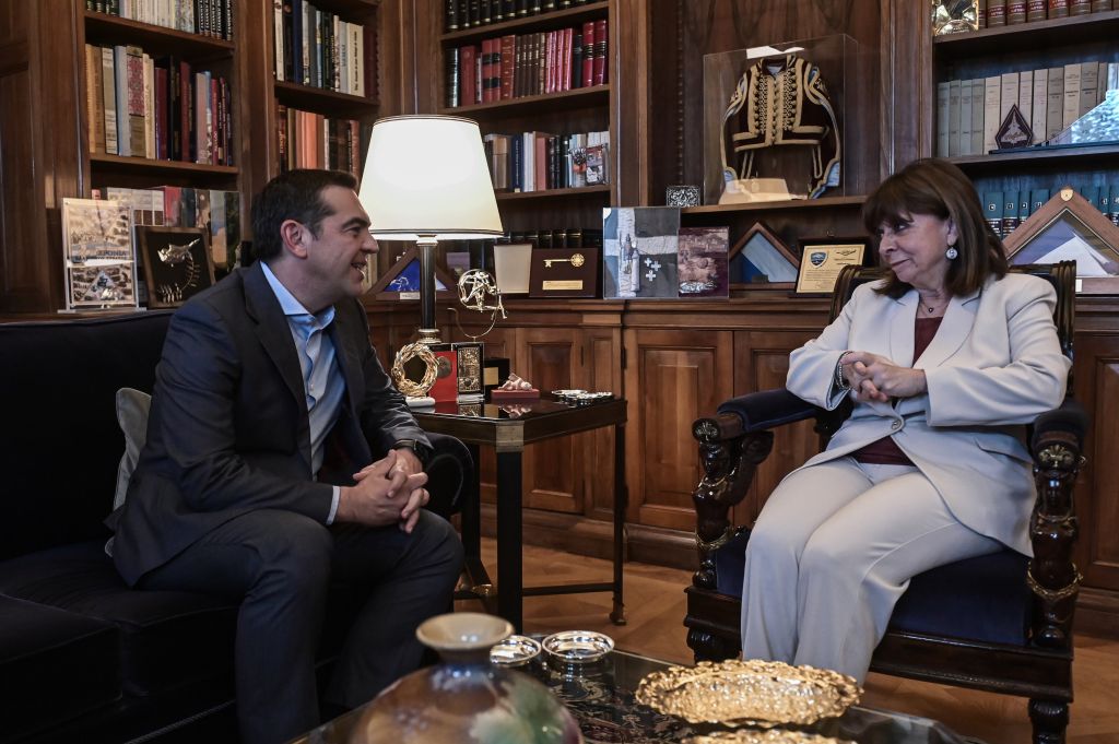 Τσίπρας: Στο Προεδρικό ο πρόεδρος του ΣΥΡΙΖΑ – Δεν παρέλαβε τη διερευνητική εντολή