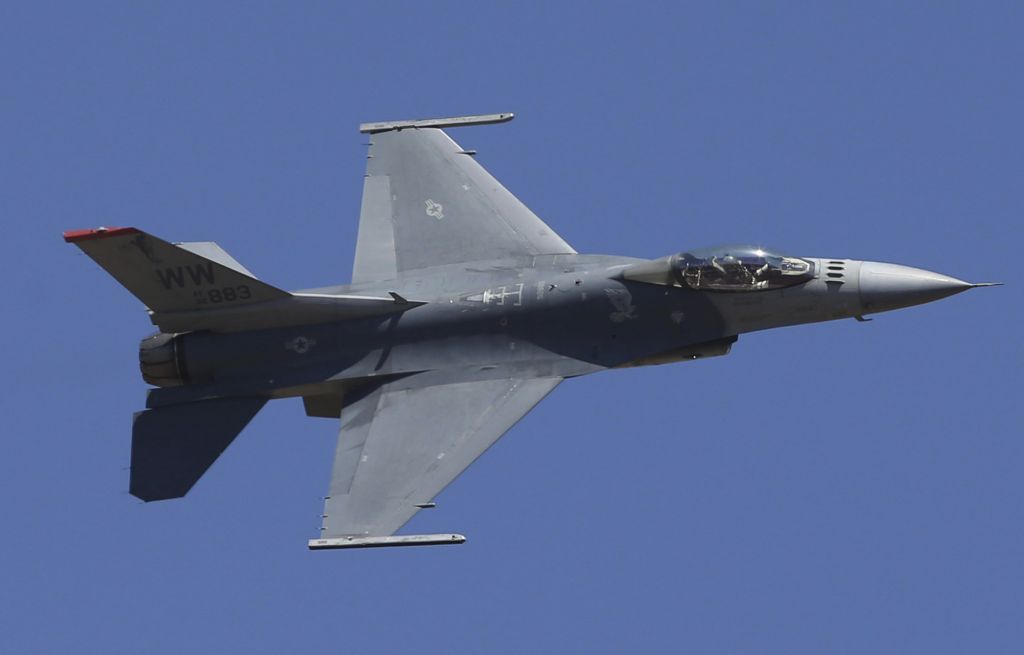 Ουκρανία: Ζητά 48 F-16 για να διώξει τους Ρώσους από τα εδάφη της | tanea.gr