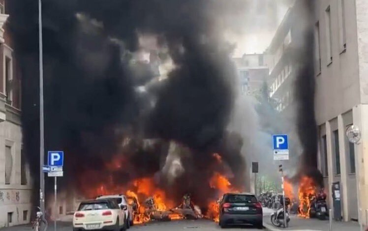 Εκρηξη στο Μιλάνο: Αυτοκίνητα τυλίχτηκαν στις φλόγες