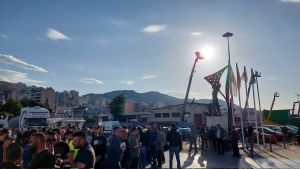 Εργατικό δυστύχημα στο Πέραμα: Τέσσερις συλλήψεις – Τι καταγγέλουν οι εργαζόμενοι
