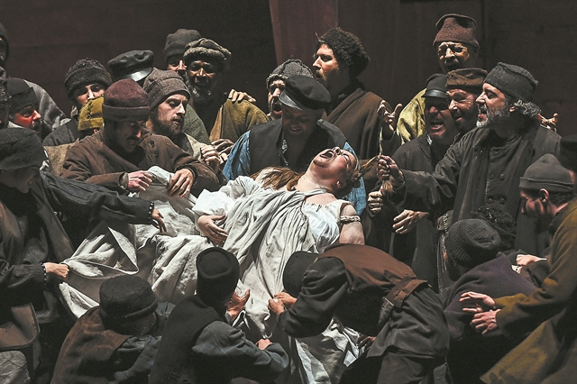 Χουβαρδάς και Καραθάνος, Κάλλας και Βάγκνερ