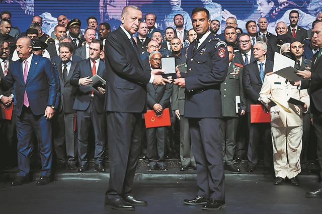 «Η Ελλάδα έλαβε το πιο θερμό και δυνατό χειροκρότημα»