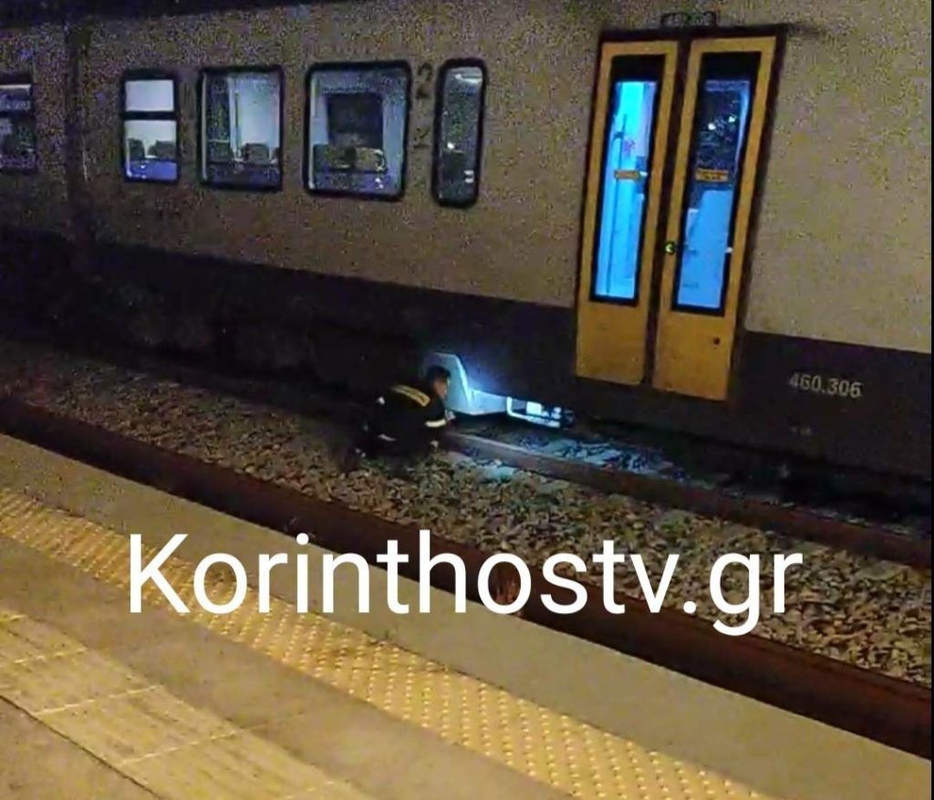 Αναστάτωση για τους επιβάτες του Προαστιακού – Σπινθήρες έκαναν τον συρμό να σταματήσει