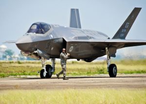 Τα F-35 βρήκαν την βάση τους