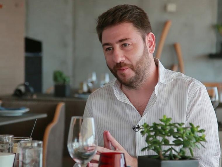 Νίκος Ανδρουλάκης: «Έχω κάνει πολλά ταξίδια κυρίως μόνος μου»