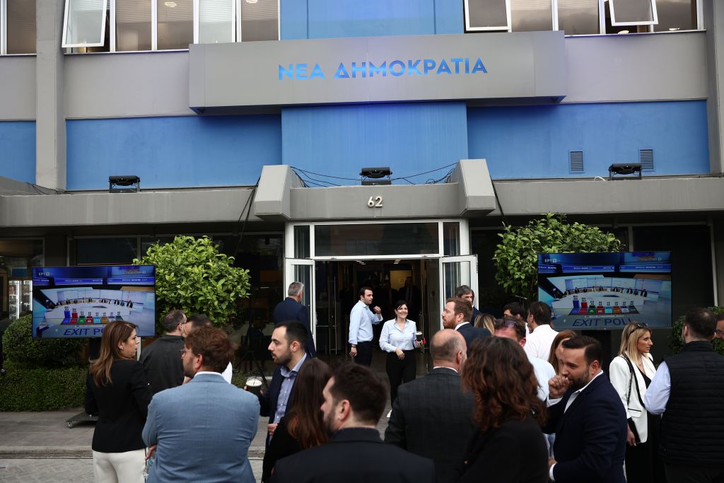 ΝΔ για exit poll: «Ο στόχος μας για καθαρή νίκη με διαφορά επιτυγχάνεται»