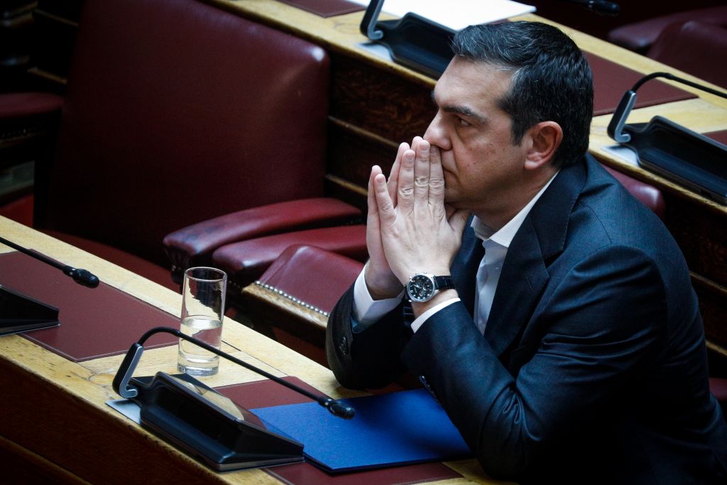 ΣΥΡΙΖΑ: «Ηλεκτρισμένη» ατμόσφαιρα – Συσπείρωση, ανασύνταξη και μήνυμα ενότητας από Τσίπρα – Πυρ ομαδόν κατά Παπαδημούλη