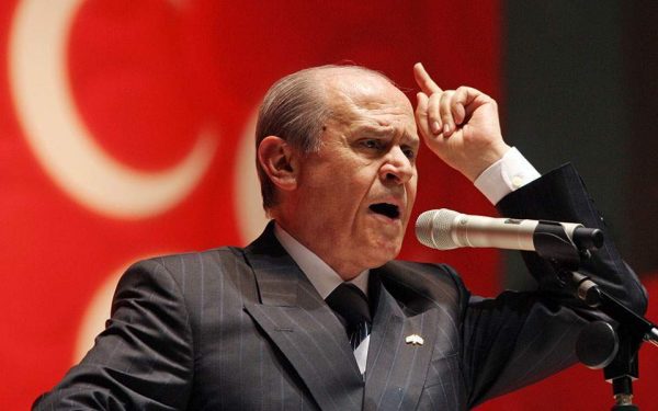Εκλογές στην Τουρκία: Απειλές Μπαχτσελί προς την αντιπολίτευση – «Θα δεχθούν σφαίρες στο σώμα τους»