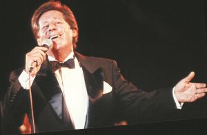 Η συγκίνηση του ρετρό ελαφρολαϊκού