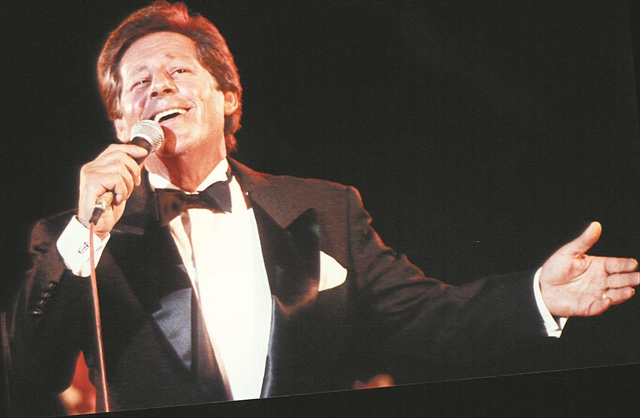 Η συγκίνηση του ρετρό ελαφρολαϊκού