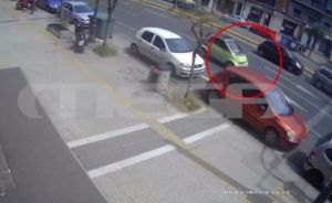 Ελεύθερος ο οδηγός που παρέσυρε και σκότωσε την 12χρονη στην Καλλιθέα