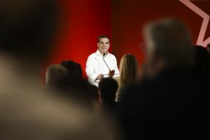 ΣΥΡΙΖΑ: Ενα βήμα μπροστά η Κουμουνδούρου