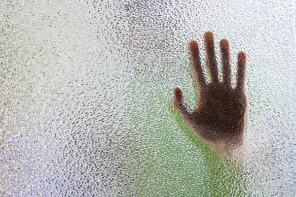 Πώς αποκαλύφθηκε ο εφιάλτης της 25χρονης στα χέρια του πατέρα της