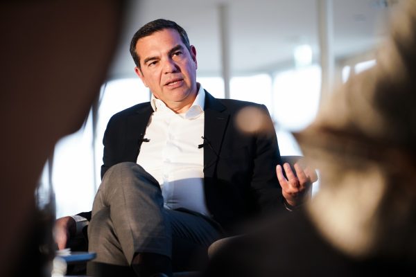 Σκληρή επίθεση Τσίπρα σε Μητσοτάκη για τις υποκλοπές – «Οι υπαίτιοι θα λογοδοτήσουν»