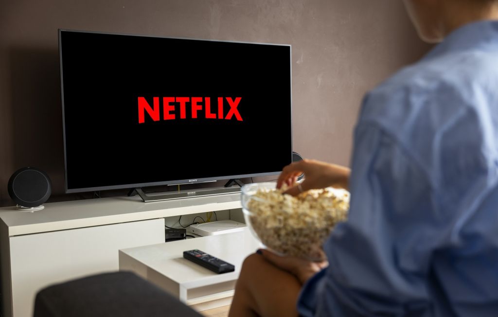 Netflix: Βάζει τέλος στο μοίρασμα των κωδικών πρόσβασης