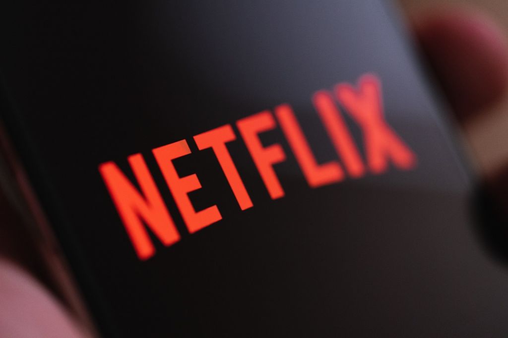 Netflix: Η «ποινή» για όσους μοιράζονται τον κωδικό πρόσβασή τους