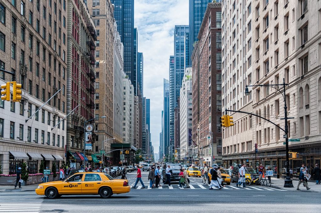 Η Νέα Υόρκη βουλιάζει υπό το βάρος των ουρανοξυστών της