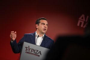 Live ο Αλέξης Τσίπρας στη Δραπετσώνα