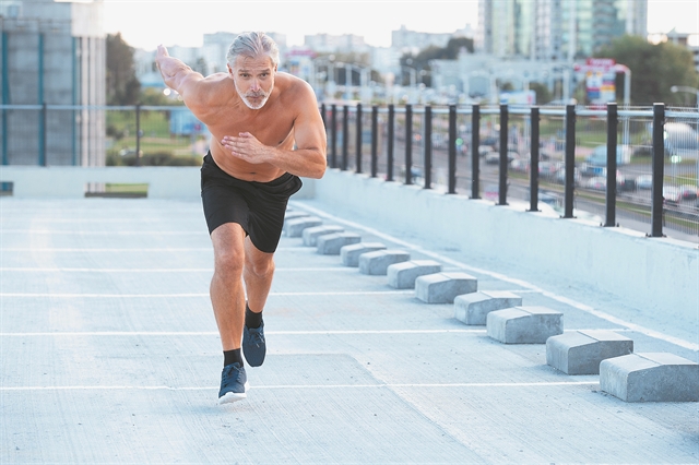 Πώς να ξεκινήσετε να τρέχετε μετά τα 50 σας