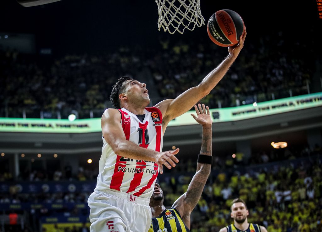 Αφηνιάζει με τις τουρκικές ομάδες