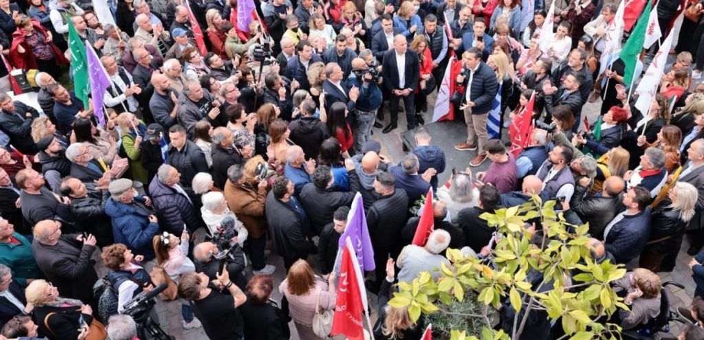 Οψιμος διώκτης του καραμανλισμού