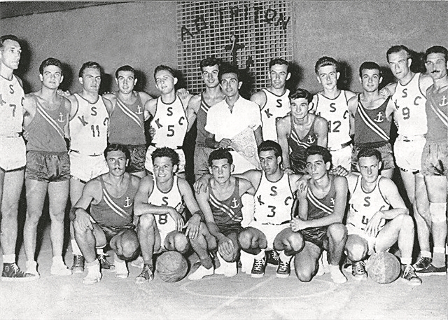 Μια ομάδα, ιστορία ολόκληρη