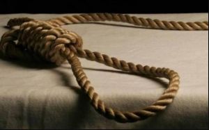 Ηλικιωμένος βρέθηκε απαγχονισμένος με ένα σημείωμα δίπλα του