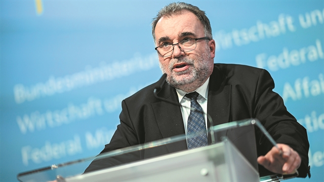 Το ακριβό ρεύμα «διώχνει» τις εταιρείες από τη Γερμανία