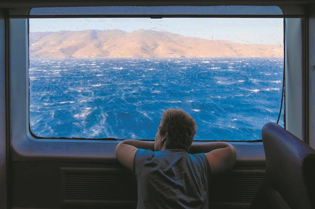 Γιατί δεν μειώνονται οι τιμές στα ακτοπλοϊκά εισιτήρια