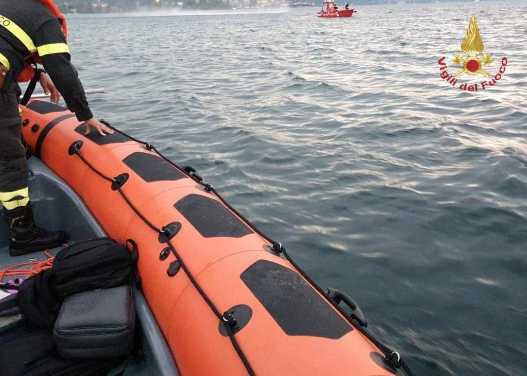 Τι γύρευαν 21 πράκτορες στο σκάφος που βυθίστηκε στη λίμνη Ματζόρε; | tanea.gr