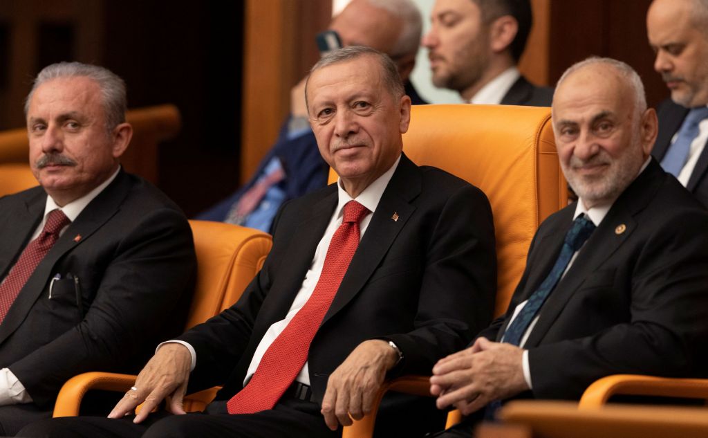 Τουρκία: Στις 2 η ορκωμοσία του Ερντογάν – Την Ελλάδα θα εκπροσωπήσει ο Κασκαρέλης