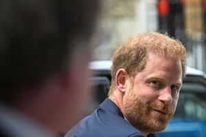 Ο Χάρι αρνείται να γίνει «ο πρίγκιπας που θέλει η Βρετανία»