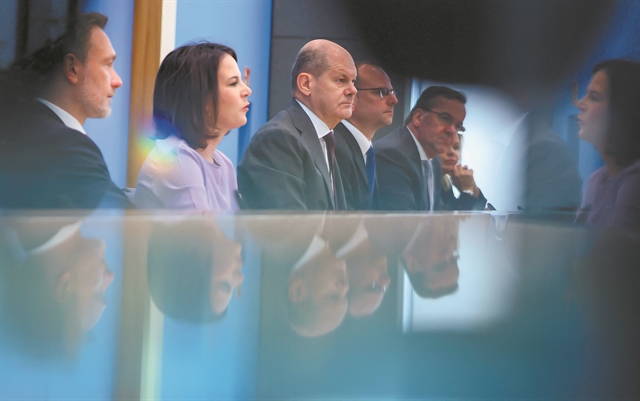 Οχυρώνει την εθνική της ασφάλεια η Γερμανία