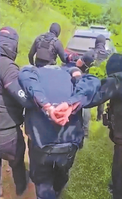 Οι Σέρβοι συνέλαβαν τρεις κοσοβάρους αστυνομικούς