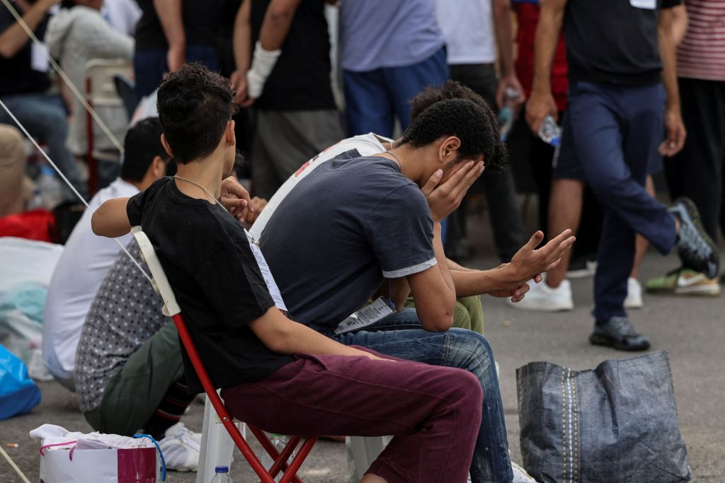 Επίτροπος της ΕΕ: «Οι διακινητές στέλνουν τους μετανάστες στον θάνατο»