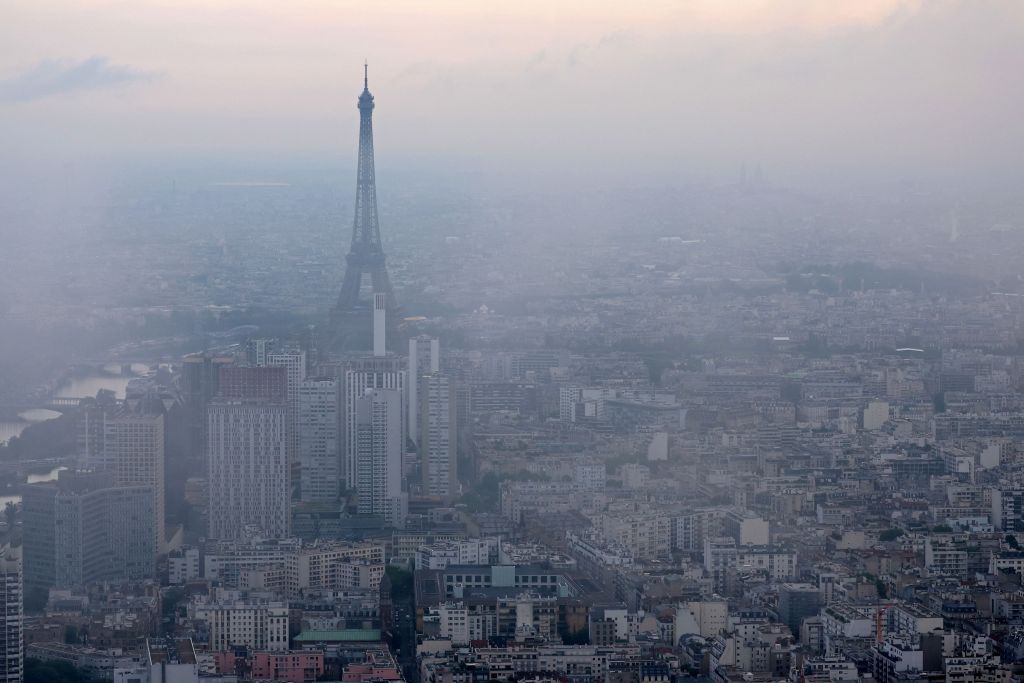 Ατμοσφαιρική ρύπανση: Ιστορική δικαστική απόφαση στη Γαλλία για αποζημίωση πολιτών που ασθένησαν