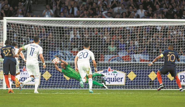 Πάλεψε η Ελλάδα, μοιραίος ο Μαυροπάνος