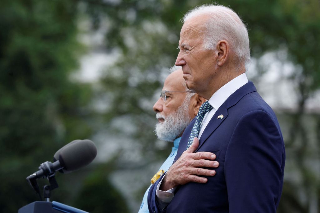 Τζο Μπάιντεν – Νέα γκάφα: Μπέρδεψε τον εθνικό ύμνο της Ινδίας με των ΗΠΑ