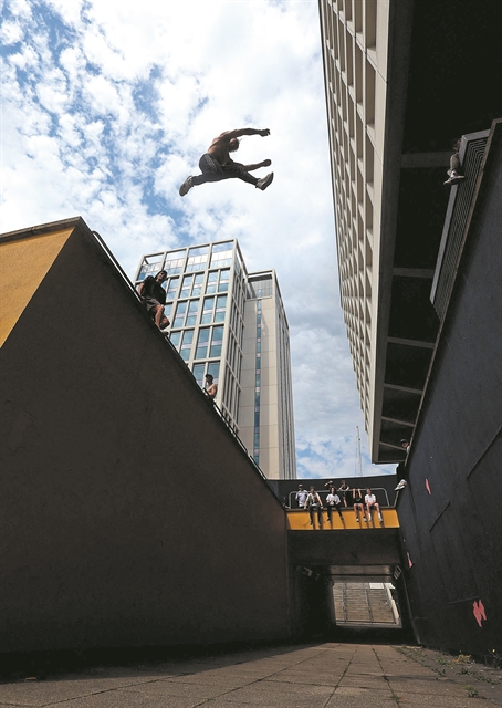 Γήπεδο μπάσκετ «Κώστας Παπανικολάου»