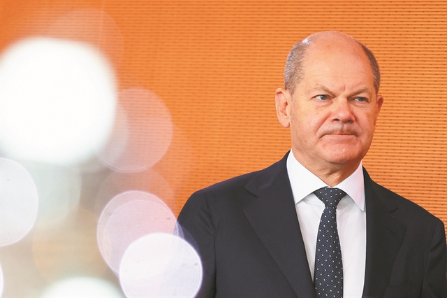 Πυροσβέστης στις κόντρες Πράσινων και Φιλελεύθερων