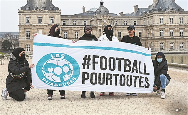 «Οχι» στο χιτζάμπ