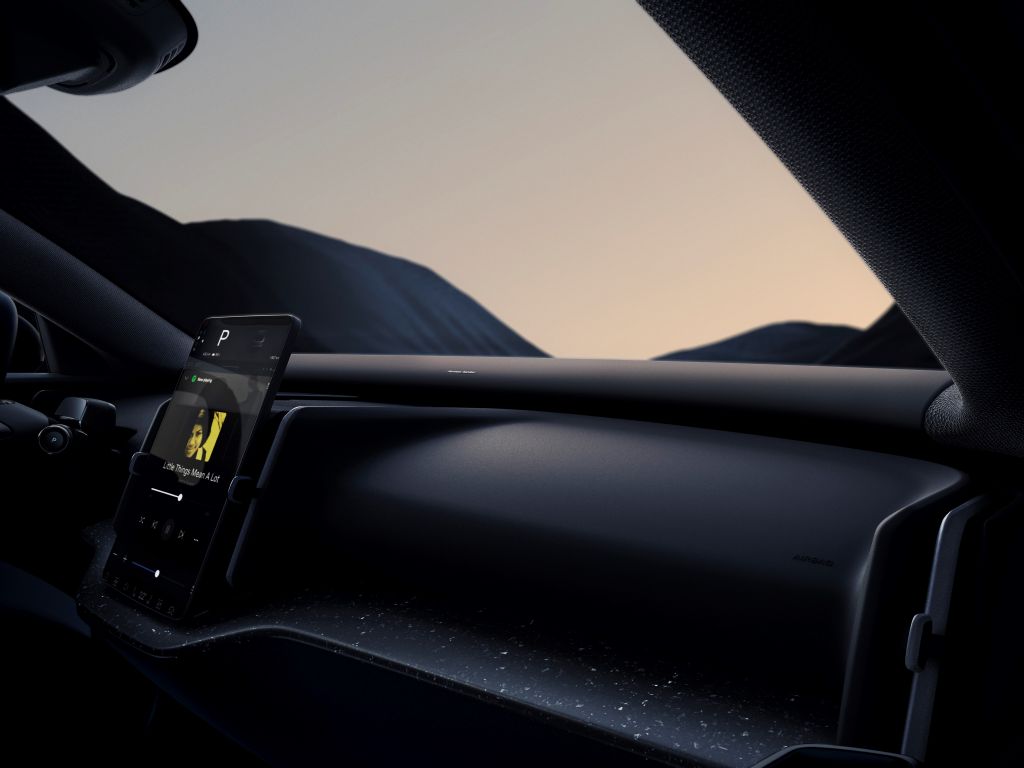 Το νέο αμιγώς ηλεκτρικό Volvo EX30 έχει εσωτερικό από ανακυκλωμένα υλικά, όπως τζιν, λινάρι και μαλλί | tanea.gr